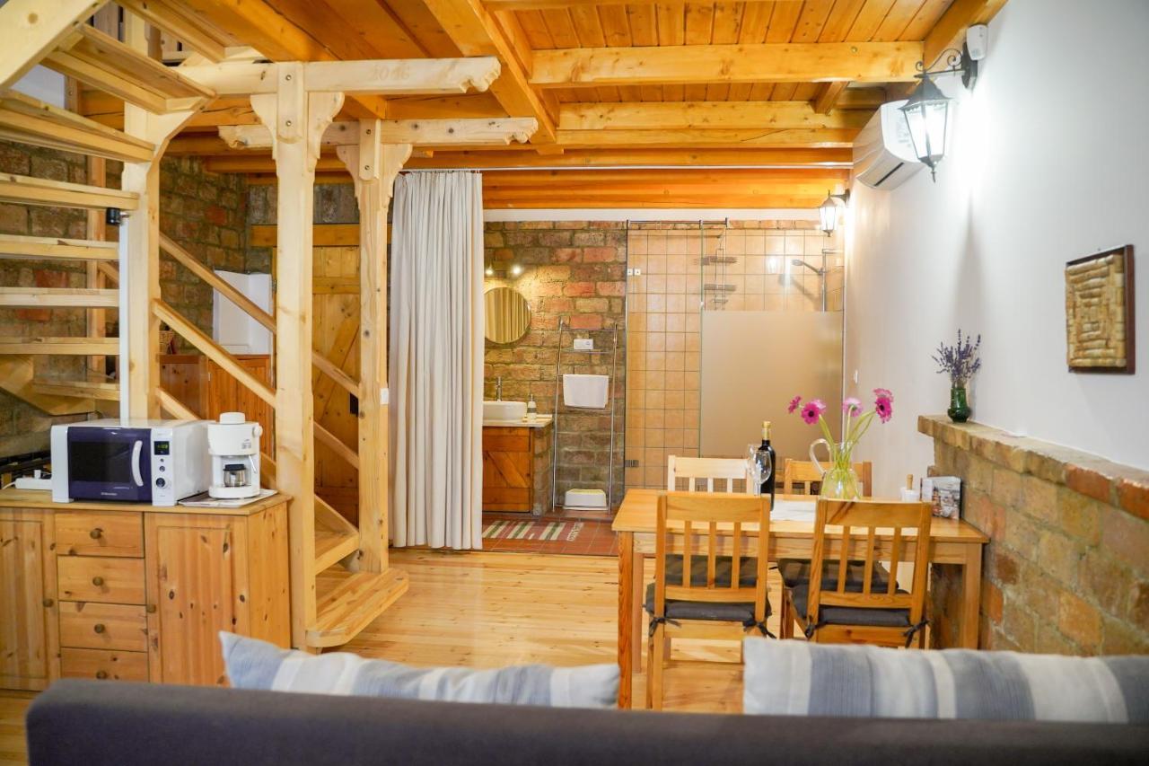 Borhaz Apartman Eger Exteriör bild