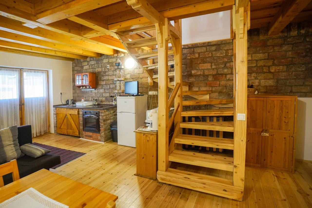 Borhaz Apartman Eger Exteriör bild